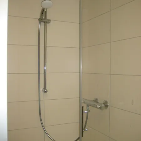 Neveriner Zimmervermietung Apartment Severin